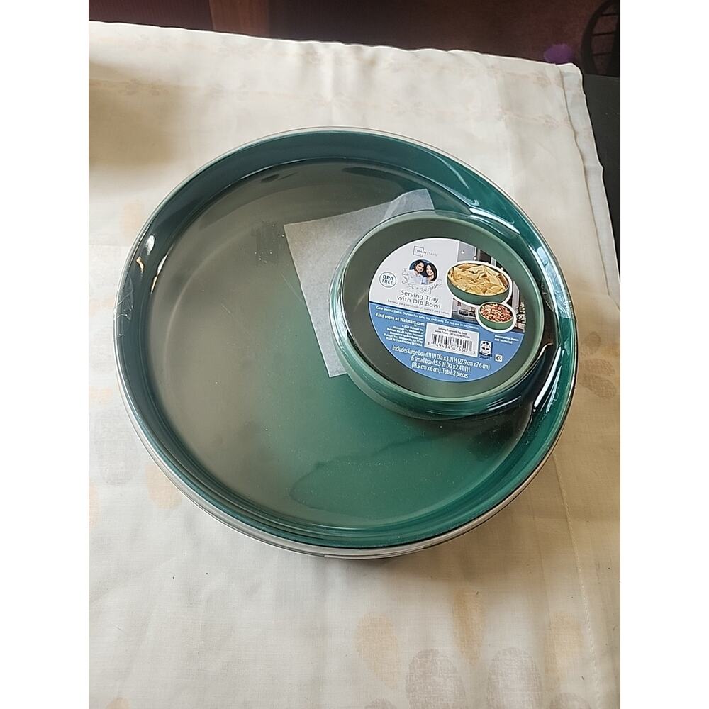 Mainstays Serving Tray with Dip Bowl Chips Bowl 11"x3" Dip Bowl 5.5"x2.4" Green